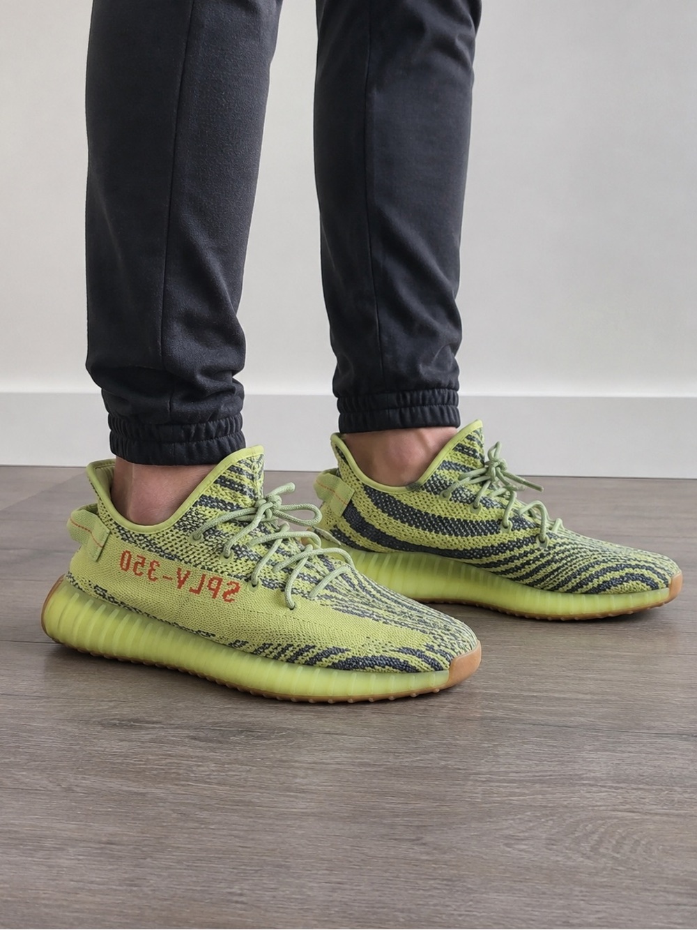 adidas Yeezy Boost 350 V2 Frozen Yellow B37572 Men’s Size 12 Sneakers
